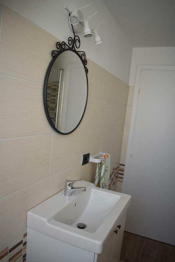 B&B Crispi 53 Агридженто Экстерьер фото